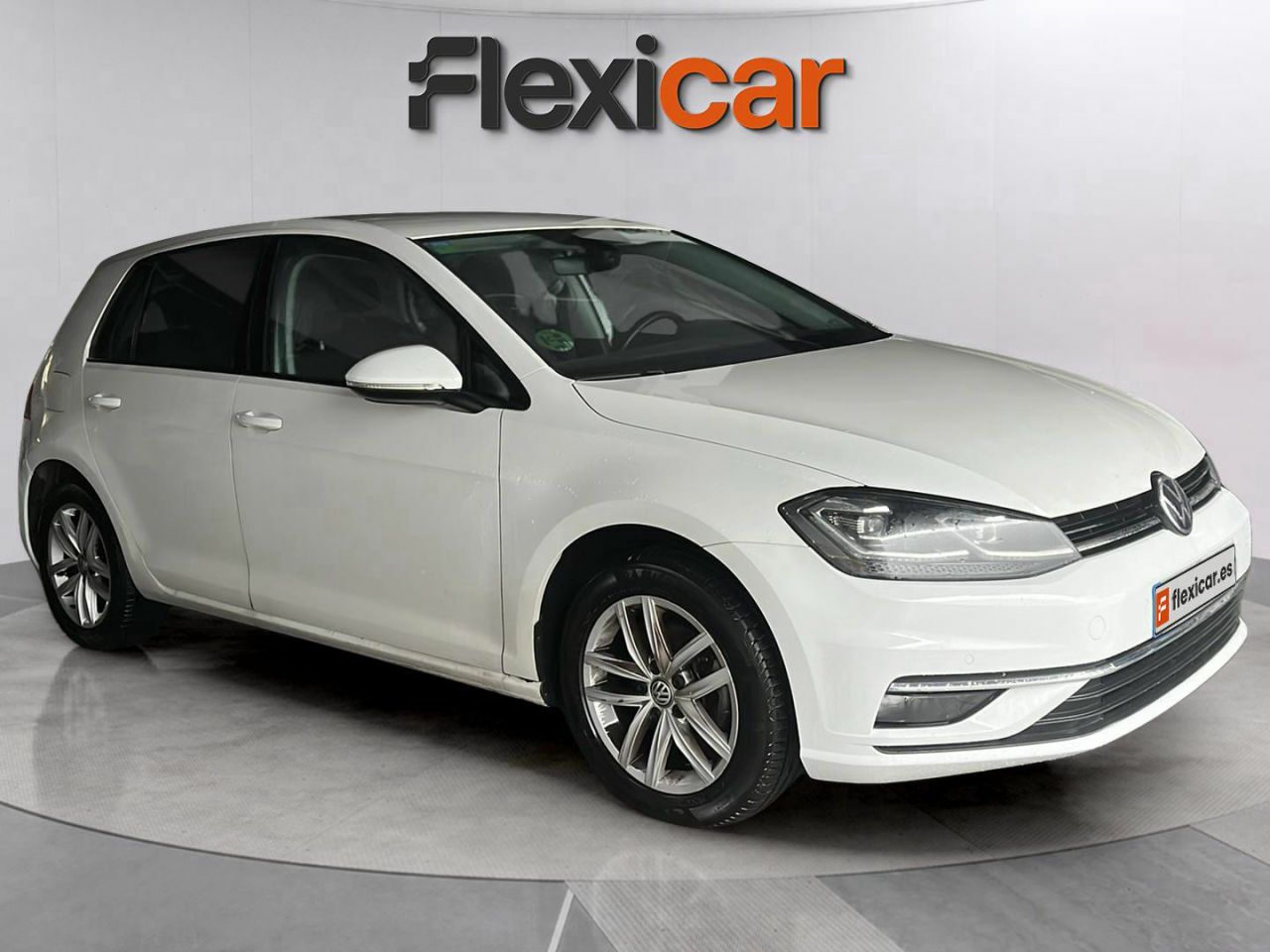 Foto volkswagen golf 2019 /
