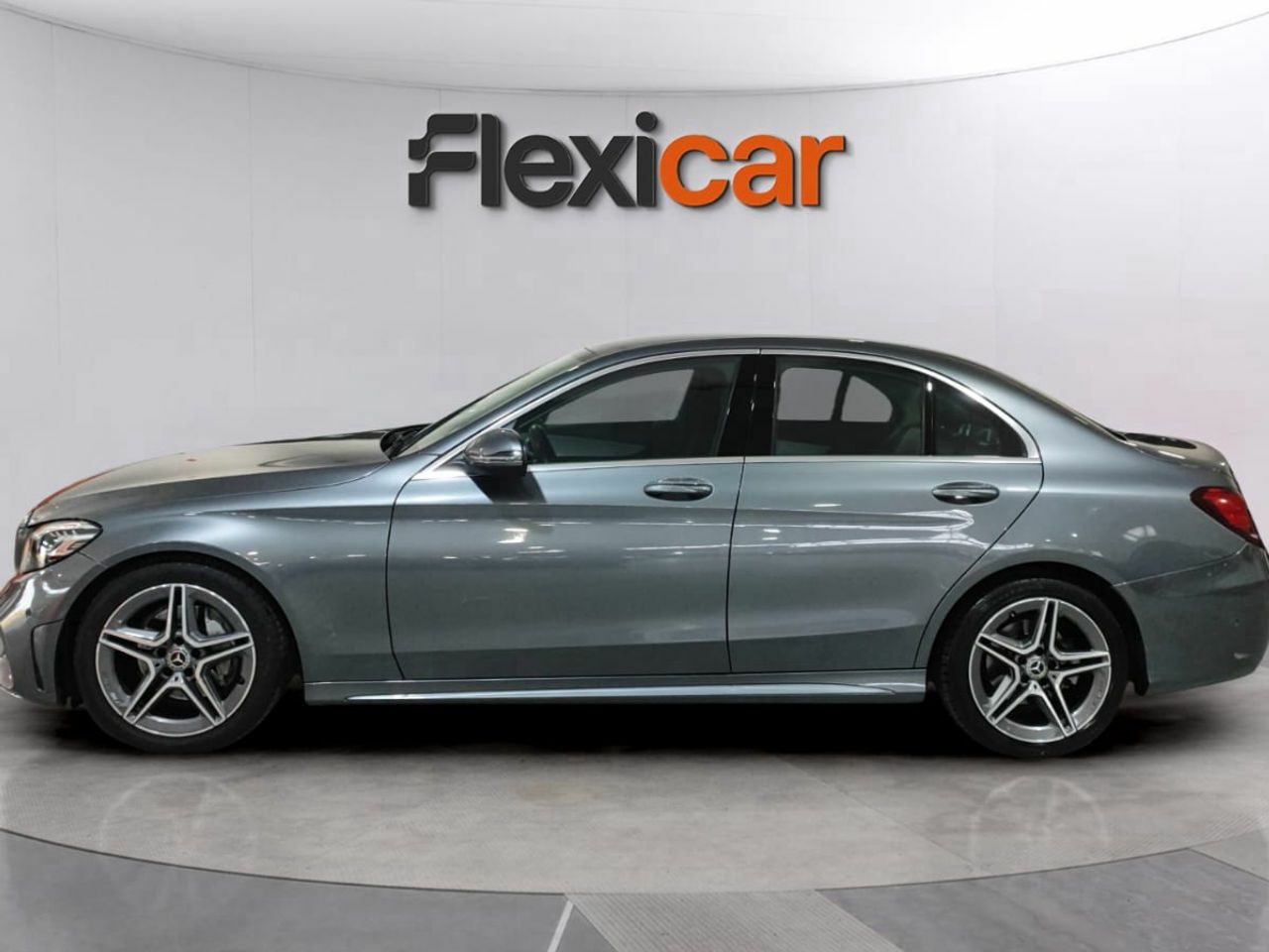 mercedes clase c 2019 / foto grande (3)