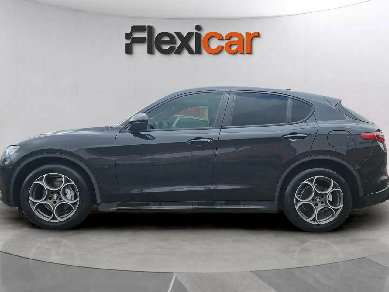 alfa romeo stelvio 2022 / foto grande (3)