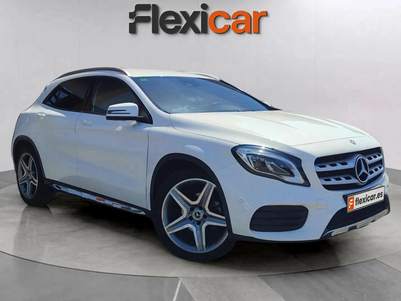 Mono titi de asturias  en Asturias - mercedes gla 2019 /