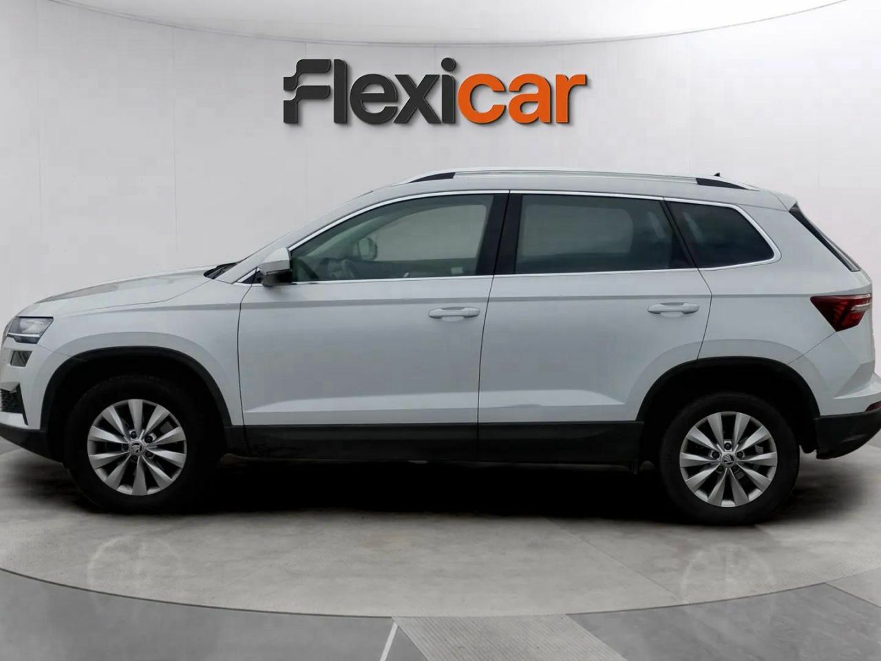 skoda karoq 2023 / foto grande (3)
