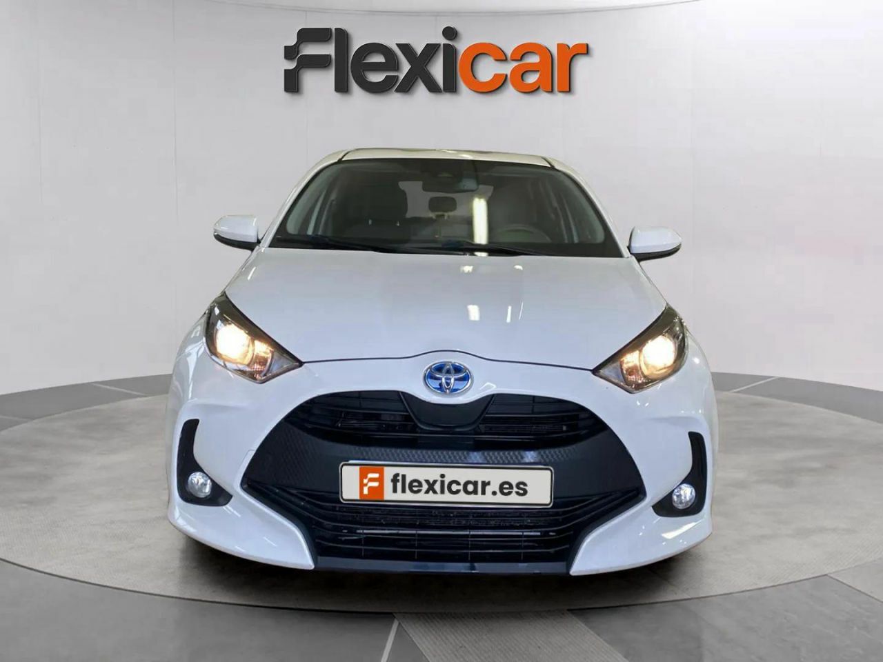 toyota yaris 2021 / foto grande (2)