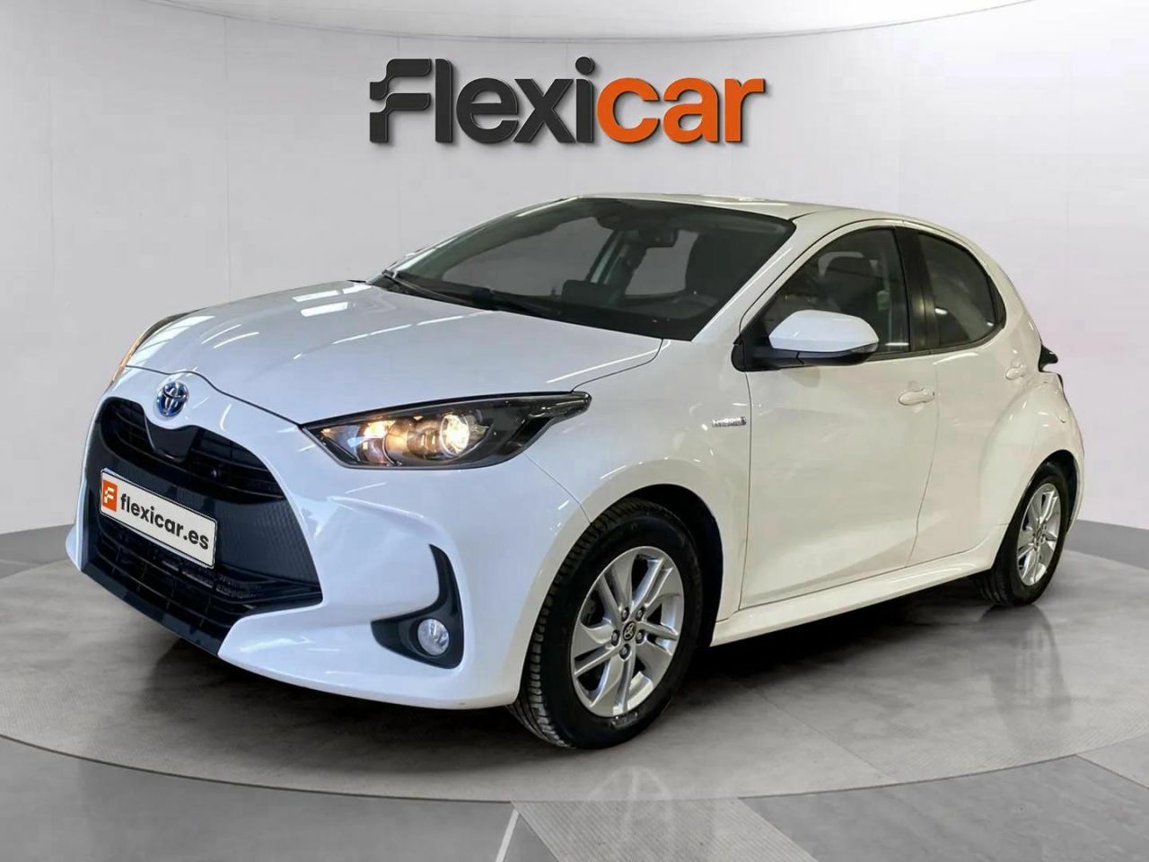 toyota yaris 2021 / foto grande (3)