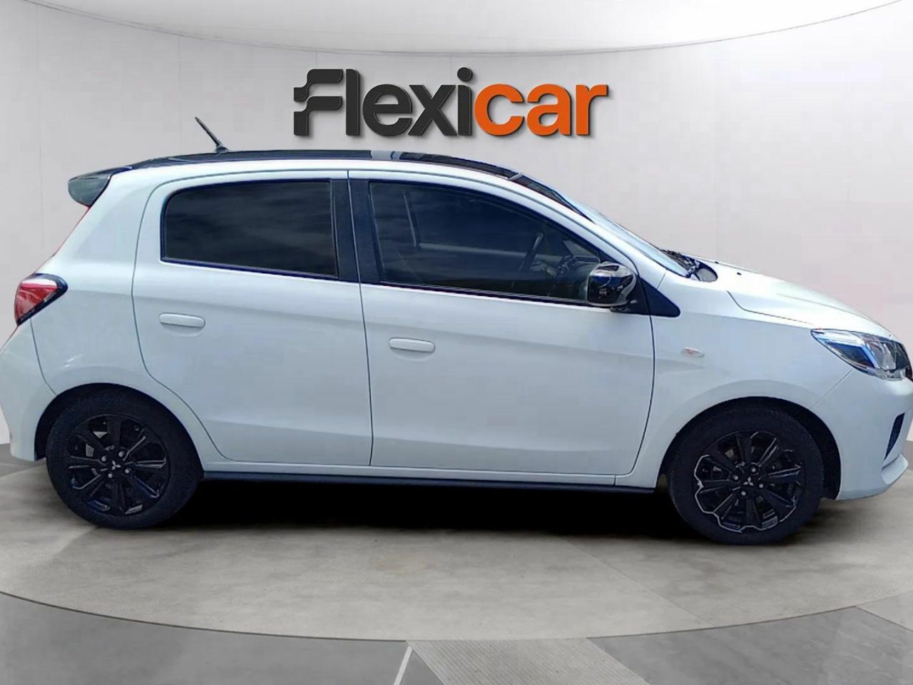 mitsubishi space star 2022 / foto grande (3)
