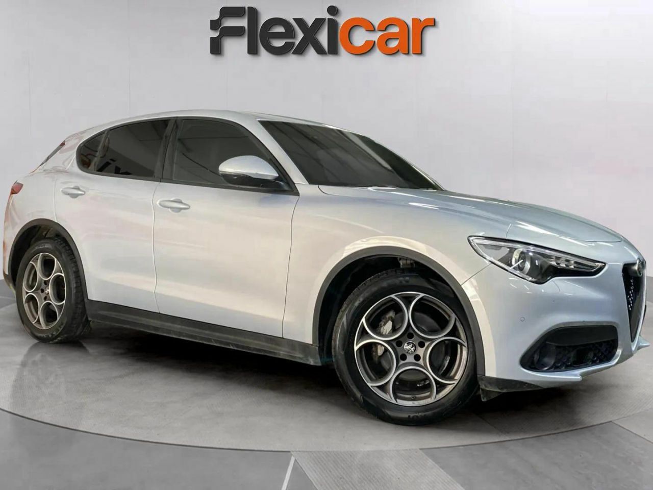 Foto alfa romeo stelvio 2022 /