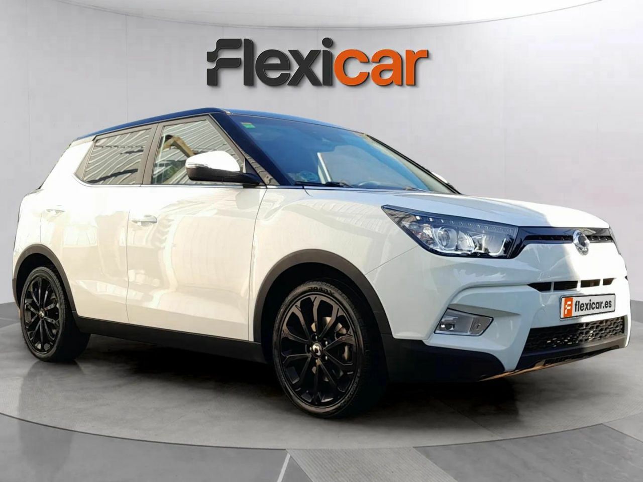 Foto ssangyong tivoli 2017 /