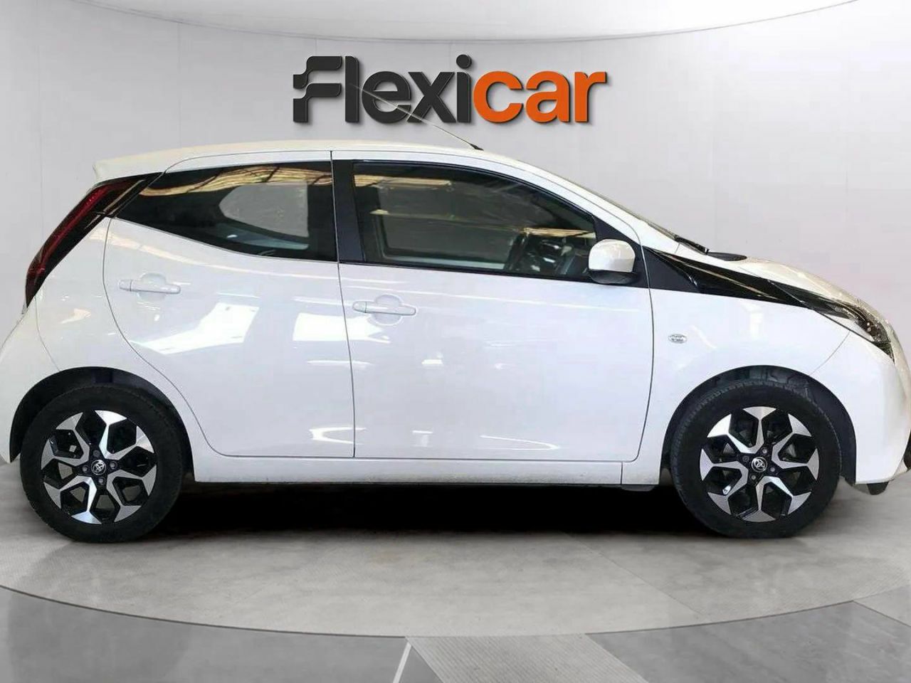 toyota aygo 2019 / foto grande (3)