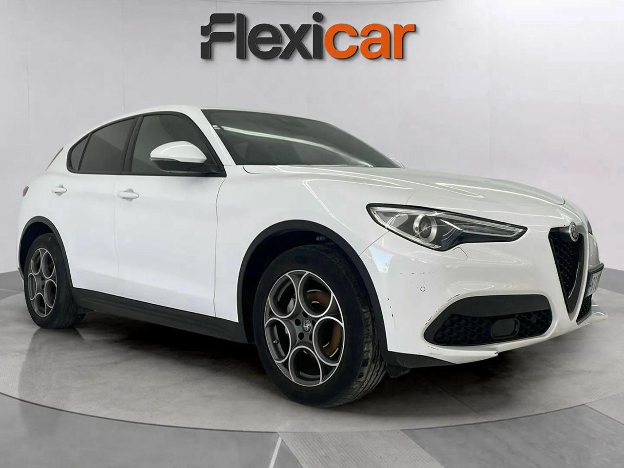 Mesas sillas restaurante  de segunda mano - alfa romeo stelvio 2022 /