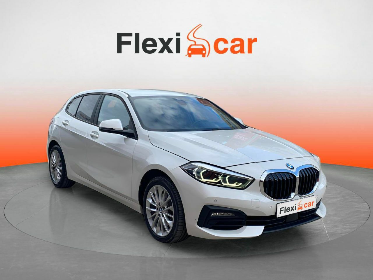 Foto bmw serie 1 2020 /