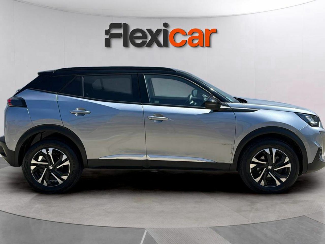 peugeot 2008 2023 / foto grande (2)