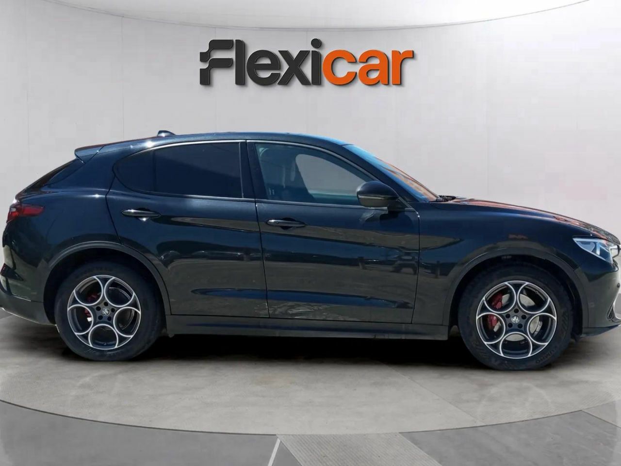 alfa romeo stelvio 2022 / foto grande (3)