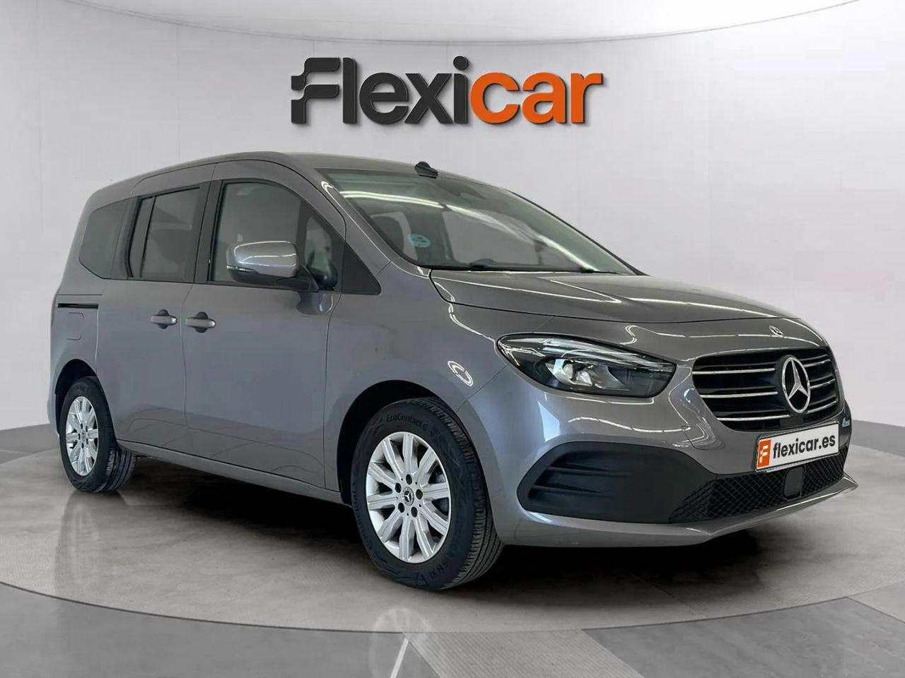 Mesas sillas restaurante  de segunda mano - mercedes clase t 2023 /