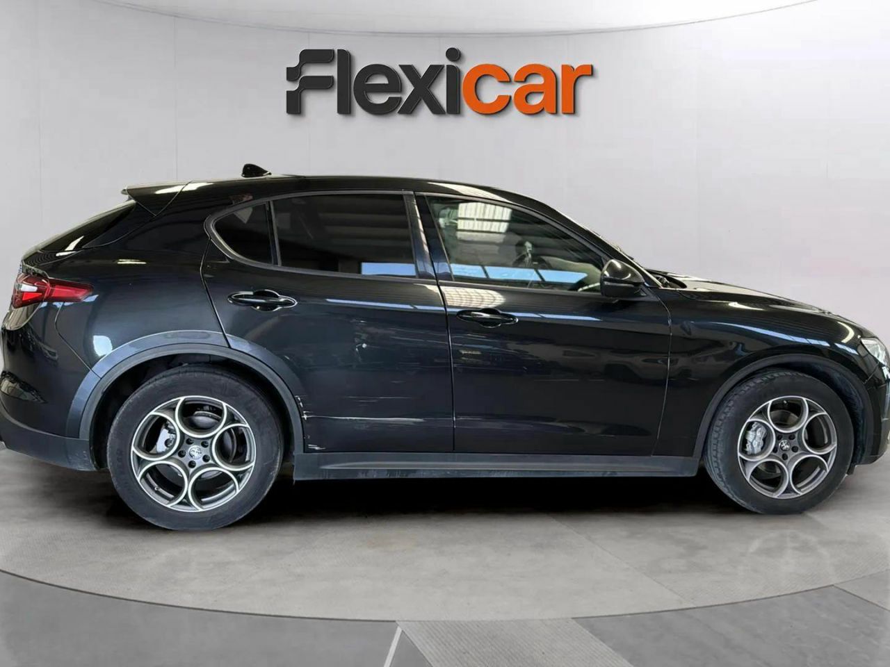 alfa romeo stelvio 2022 / foto grande (3)