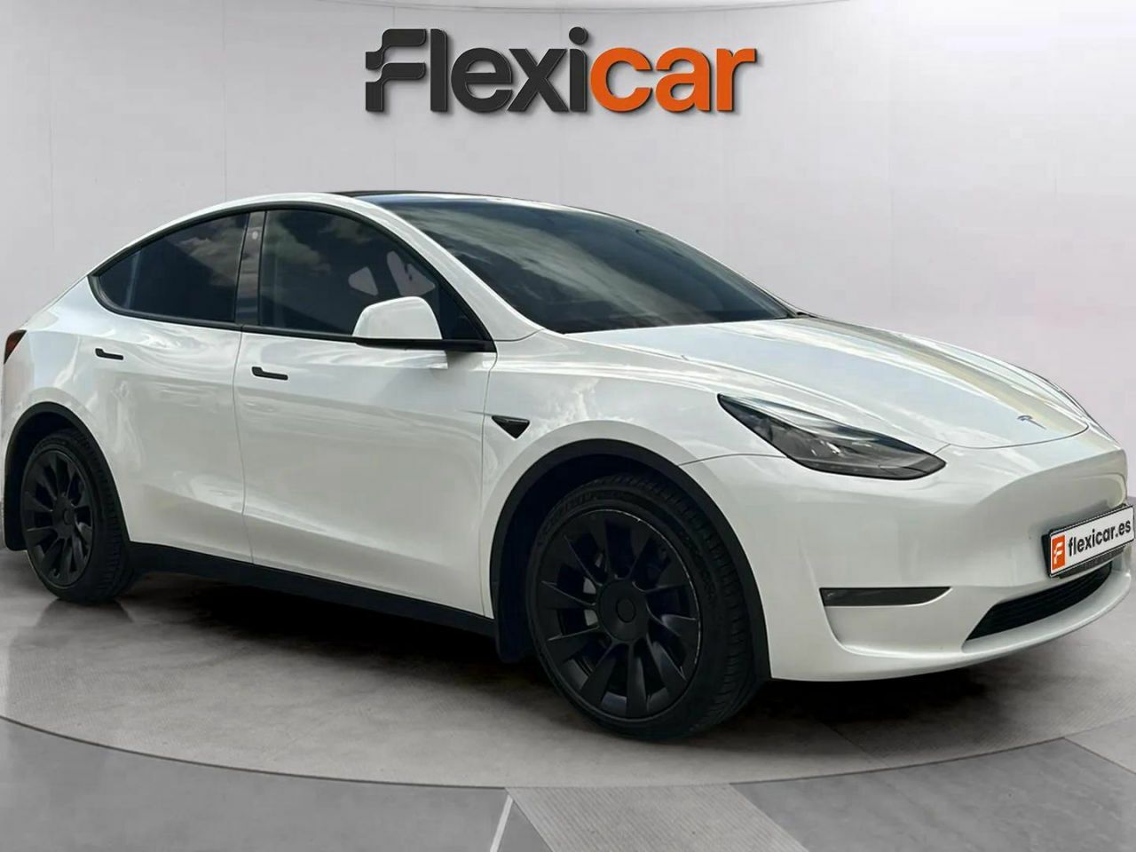 Foto tesla model y 2023 /