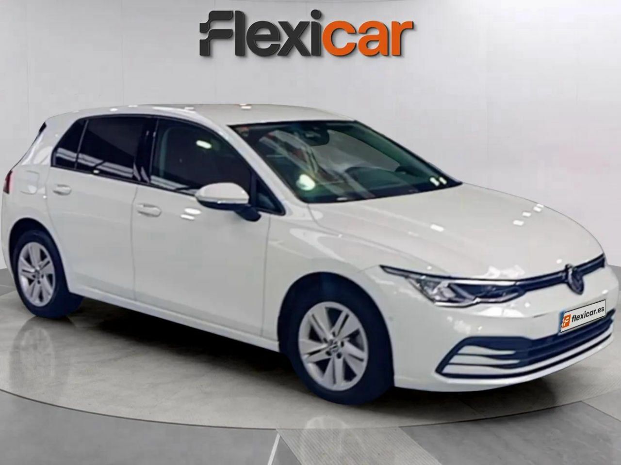 Foto volkswagen golf 2021 /