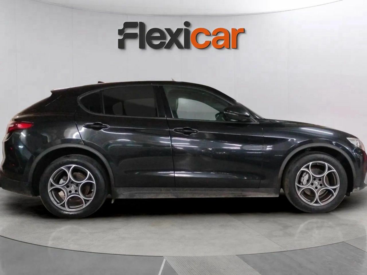 alfa romeo stelvio 2022 / foto grande (3)
