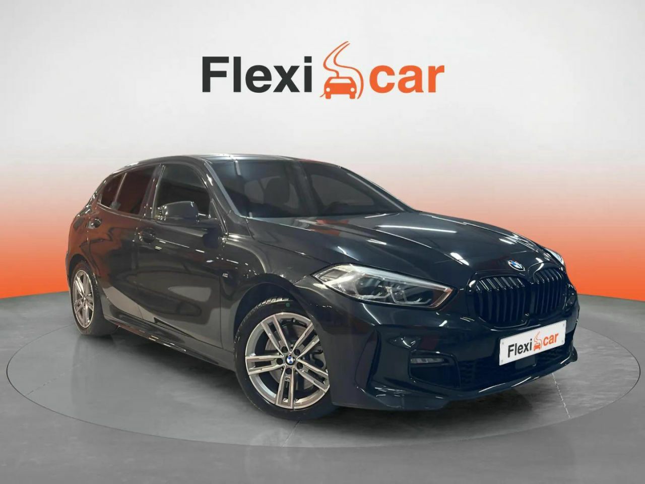 Foto bmw serie 1 2024 /
