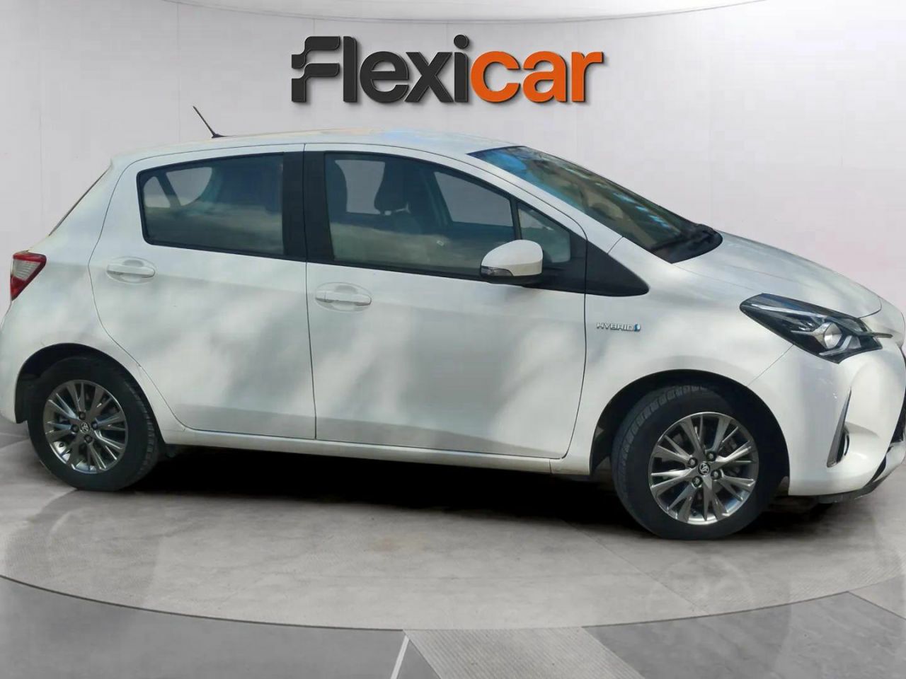 toyota yaris 2019 / foto grande (3)
