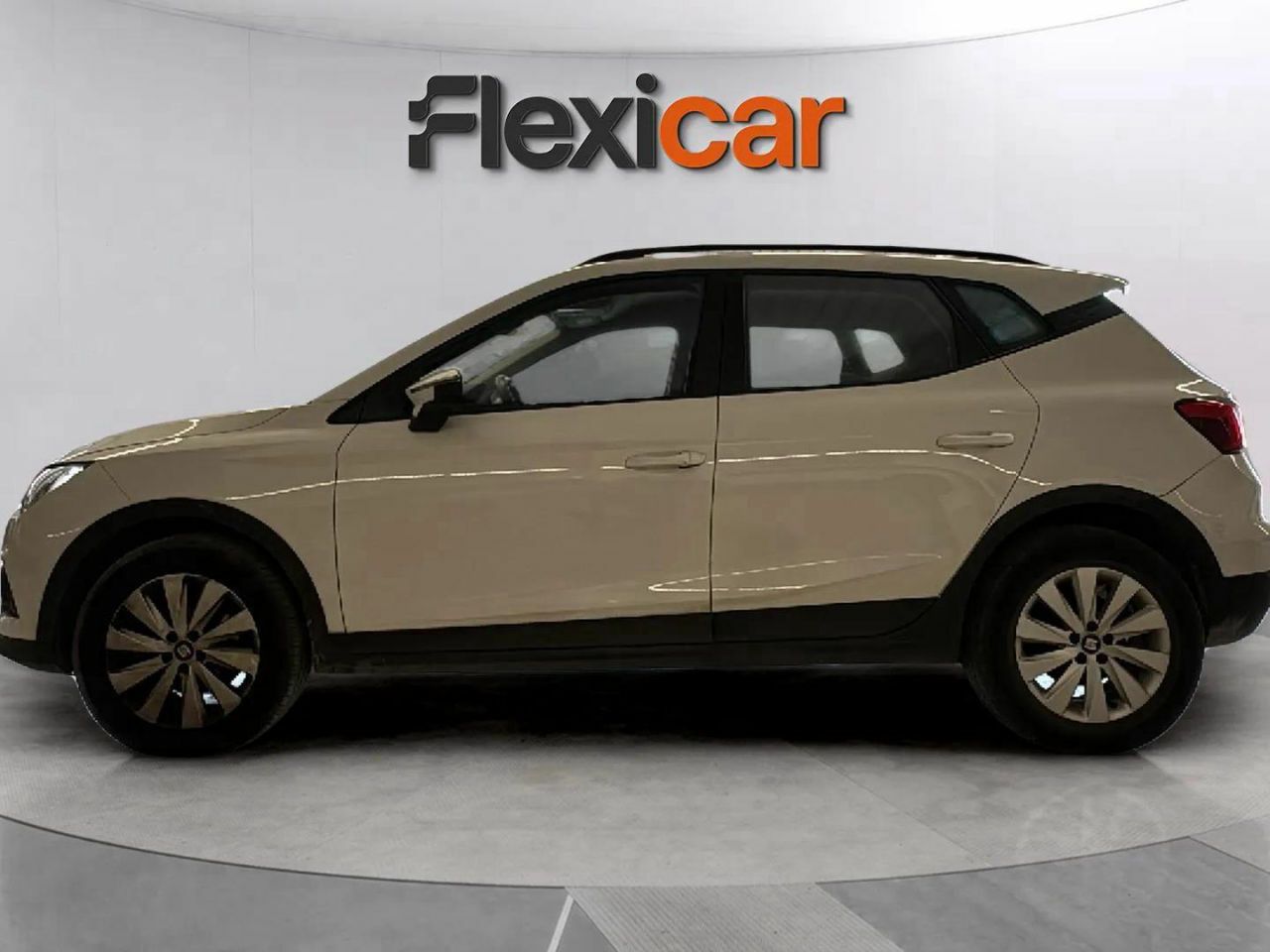 seat arona 2020 / foto grande (3)