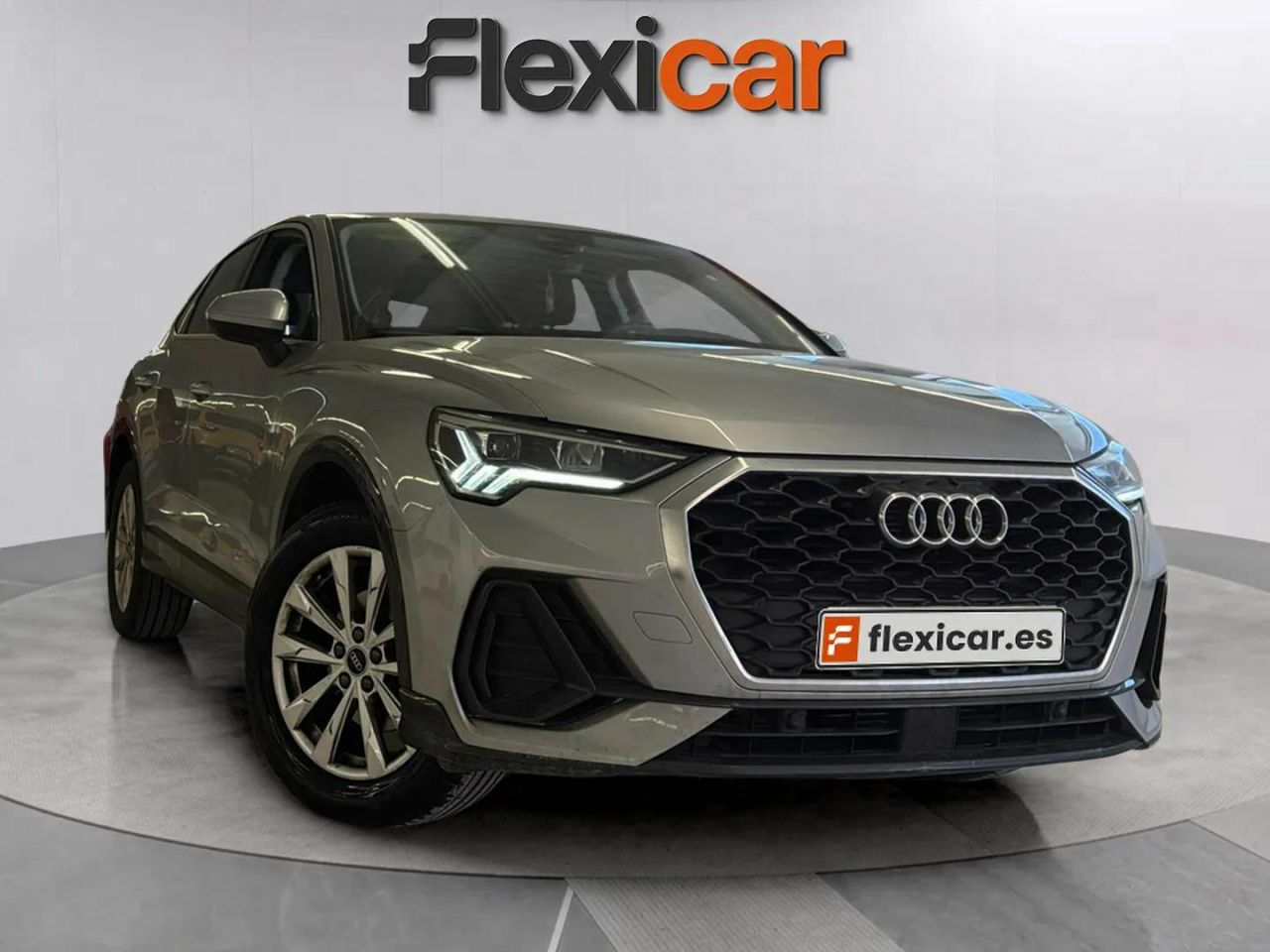 Foto audi q3 2021 /