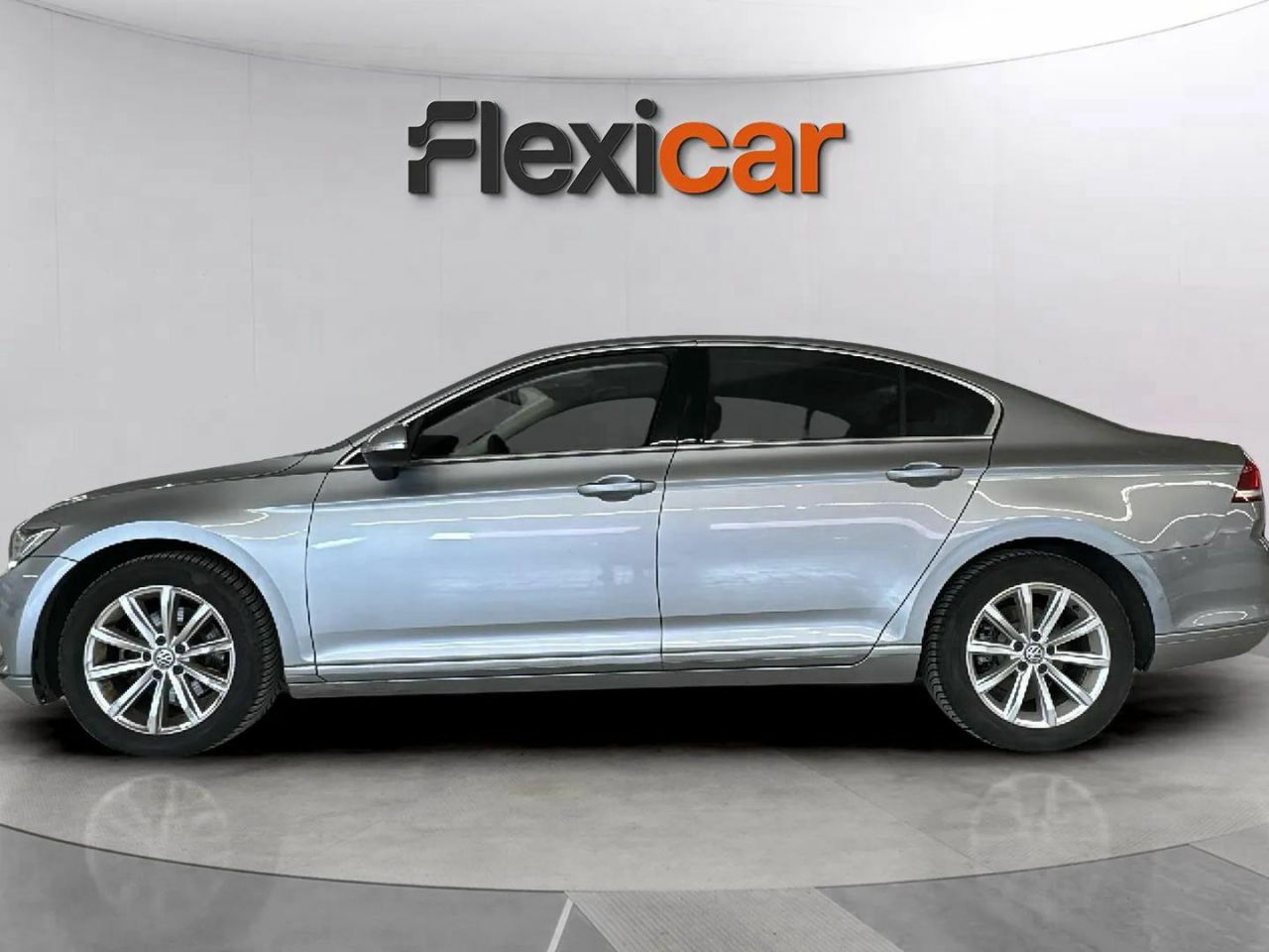 volkswagen passat 2019 / foto grande (3)