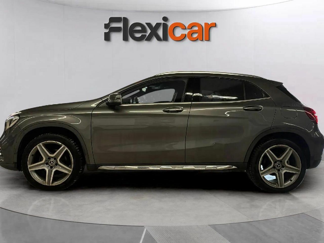 mercedes gla 2019 / foto grande (3)