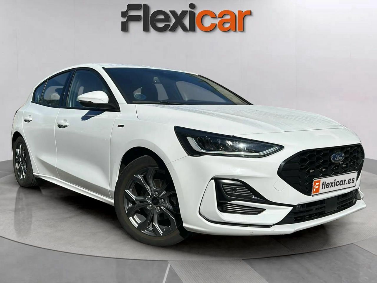 Foto ford focus 2023 /