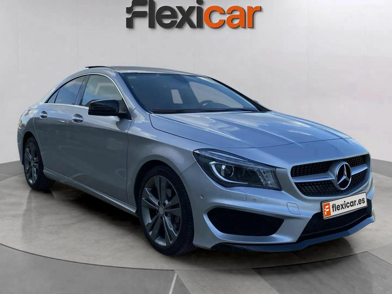 Foto mercedes cla 2025 /