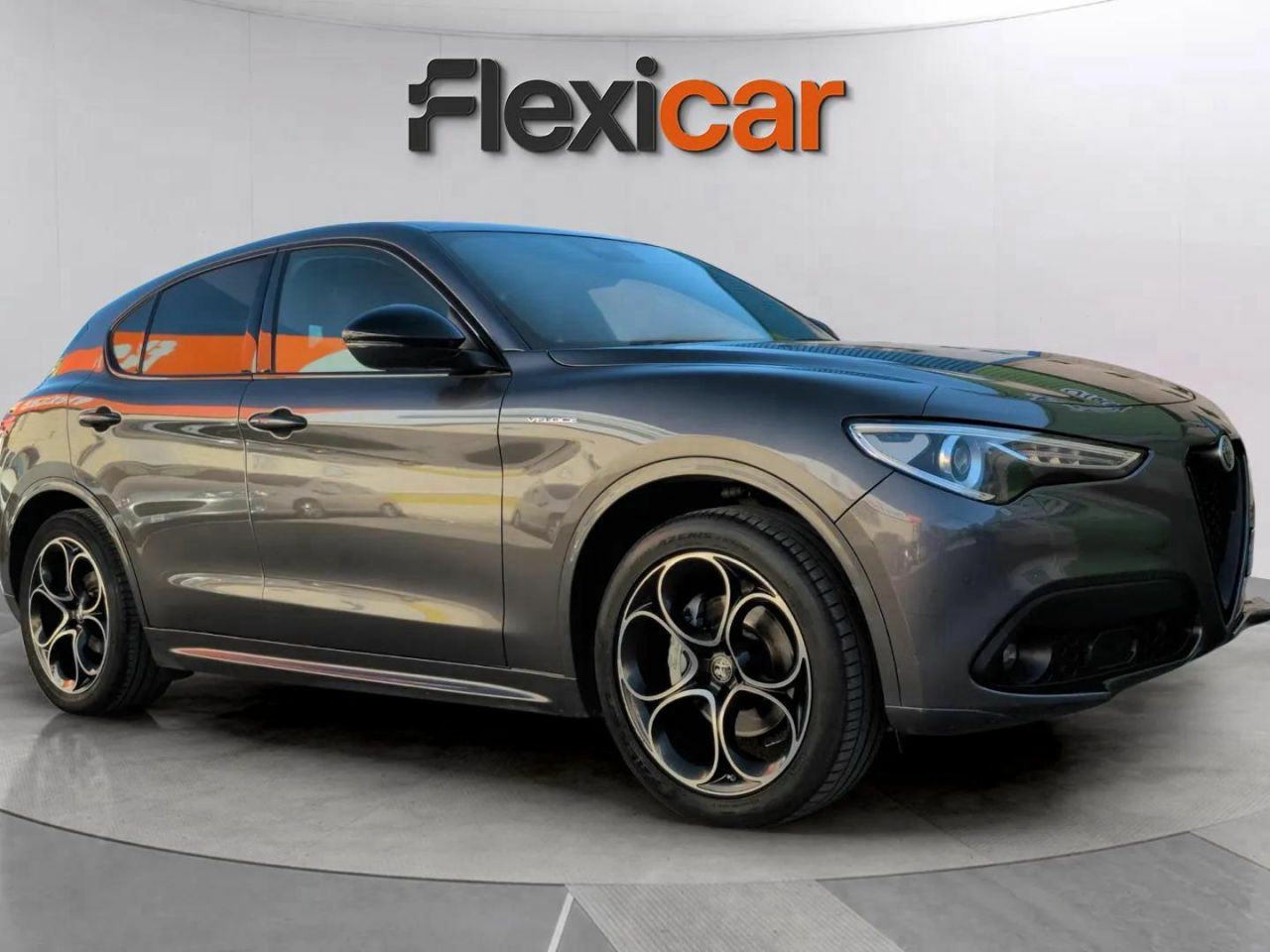 Foto alfa romeo stelvio 2022 /