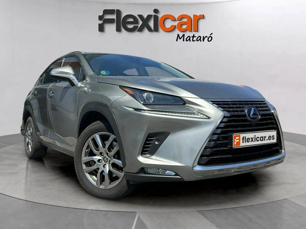 Foto lexus nx 2020 /