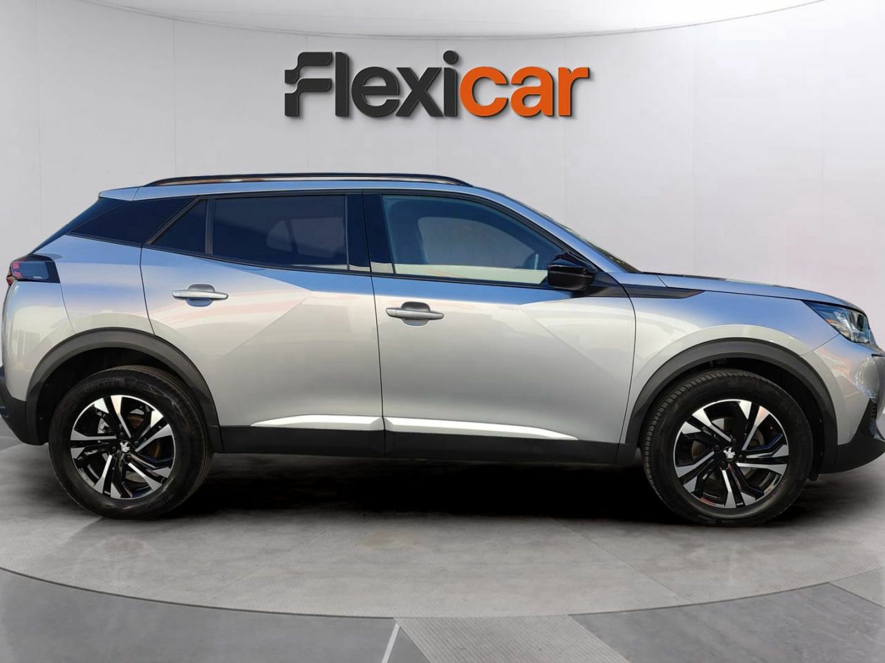 peugeot 2008 2023 / foto grande (2)