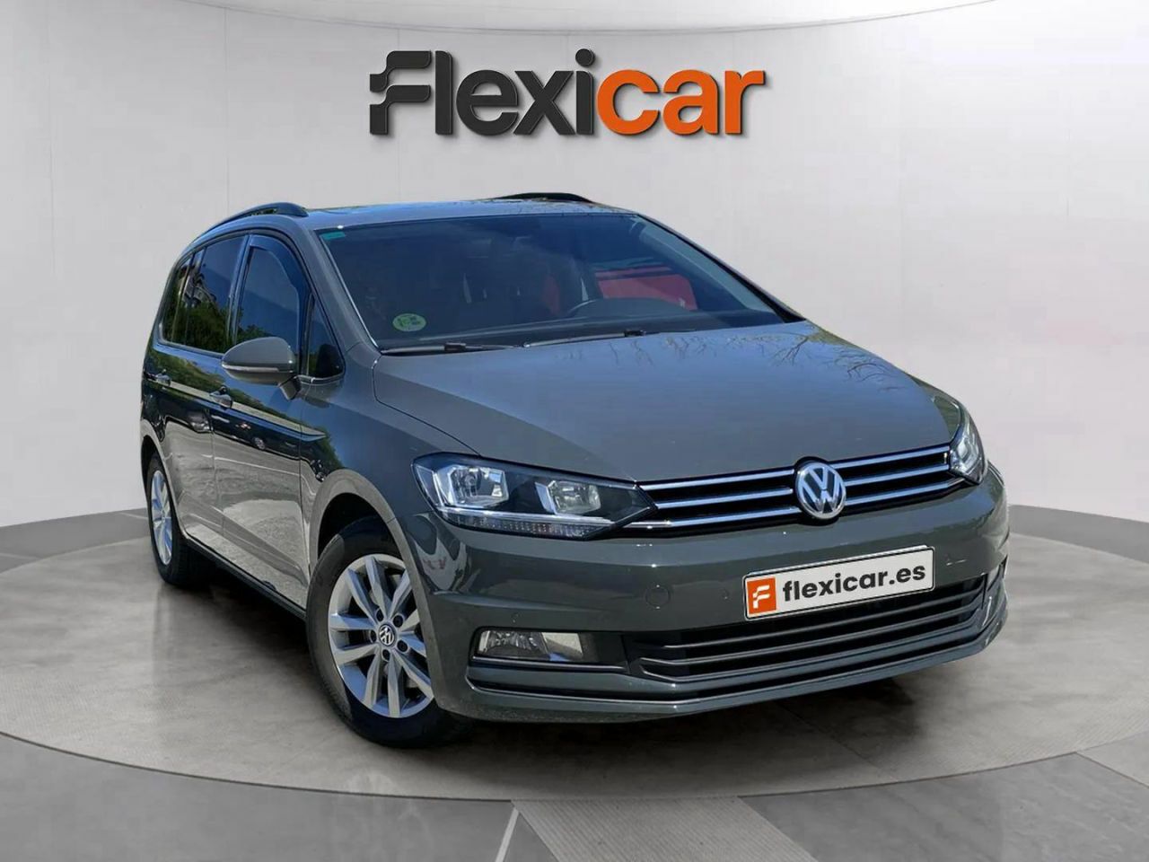 Foto volkswagen touran 2015 /