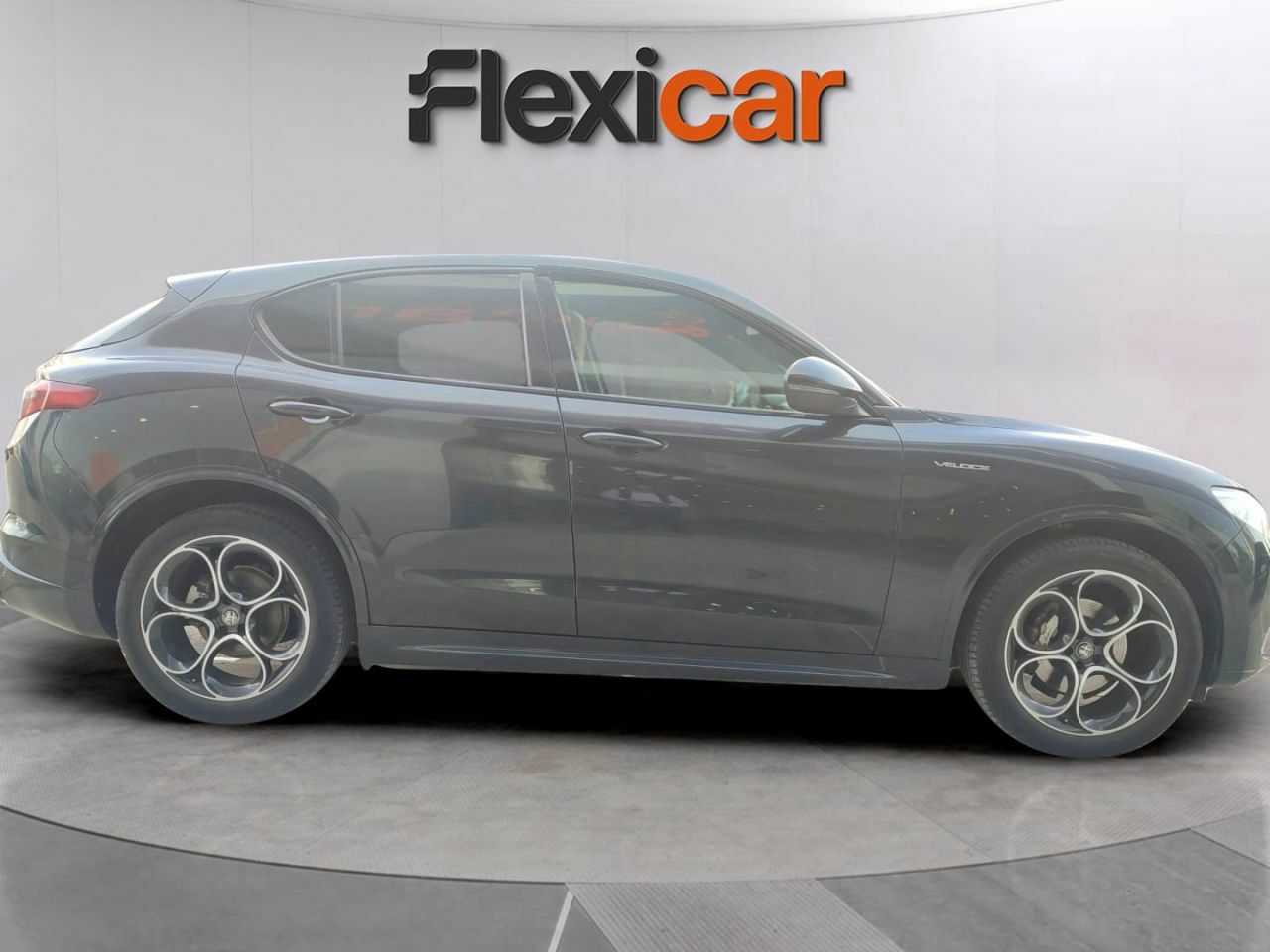 alfa romeo stelvio 2022 / foto grande (2)
