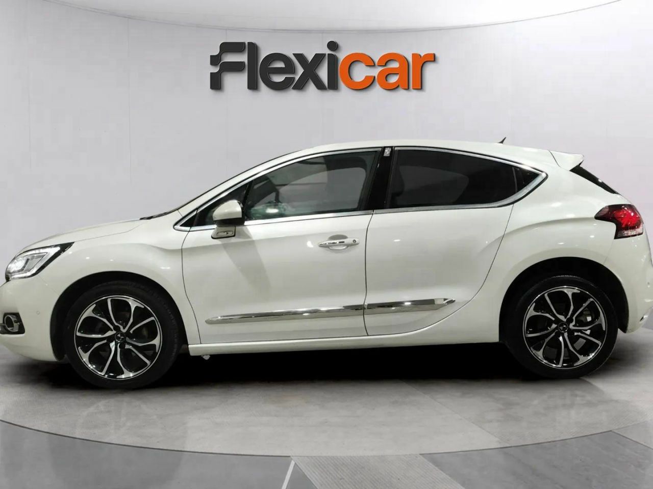 ds automobiles ds 4 2017 / foto grande (3)