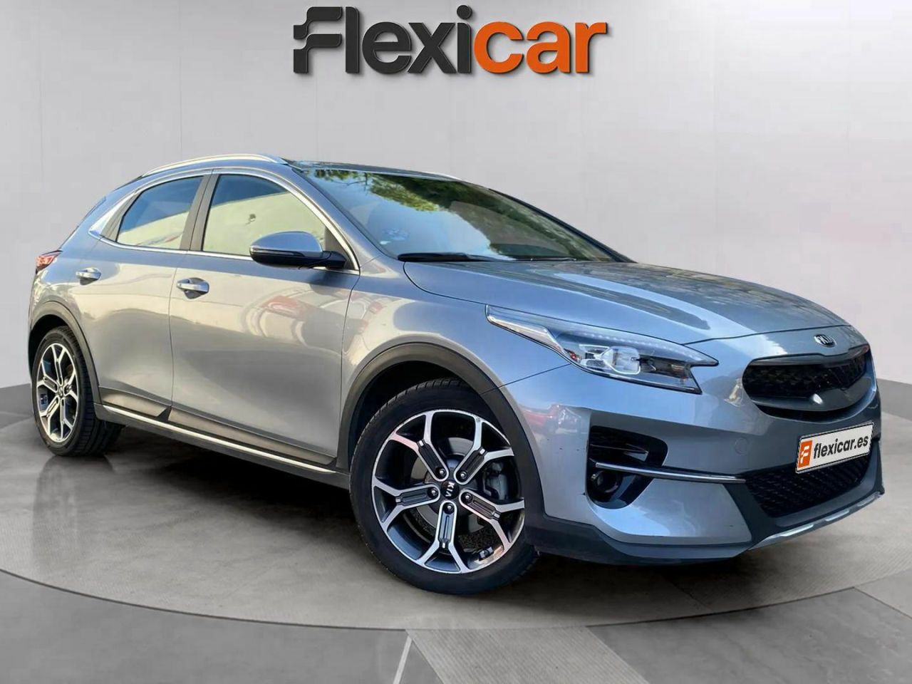 Toyota corolla hibrido 2021  de segunda mano - kia xceed 2021 /