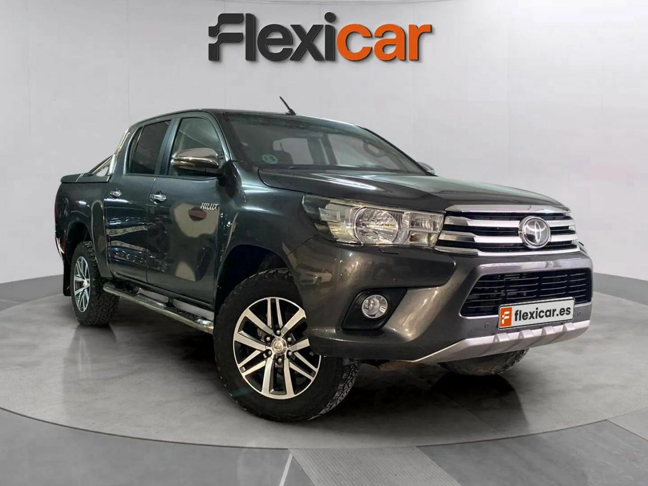Panamera azul gris  de segunda mano - toyota hilux 2018 /