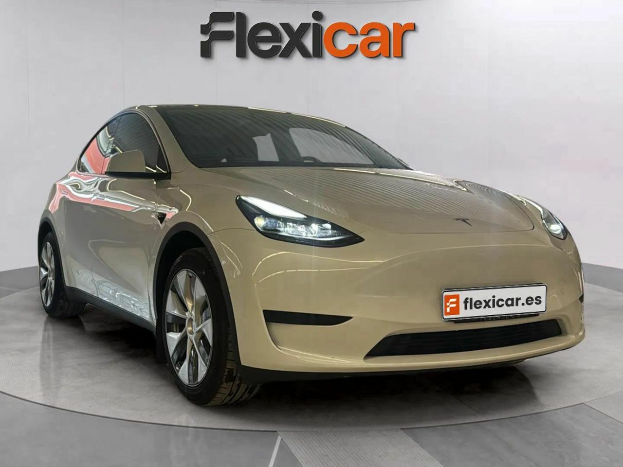 Foto tesla model y 2023 /