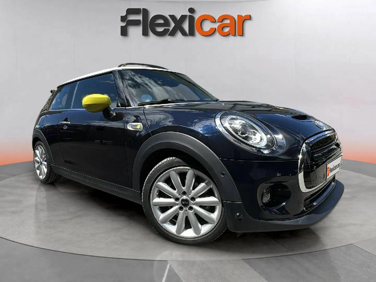 Mini cooper verde 2023  de segunda mano - mini cooper 2021 /
