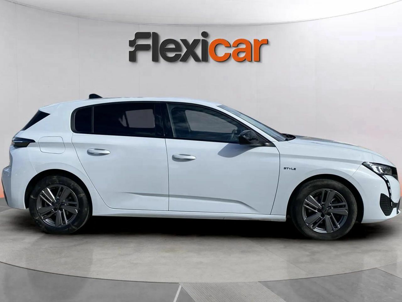 peugeot 308 2024 / foto grande (3)