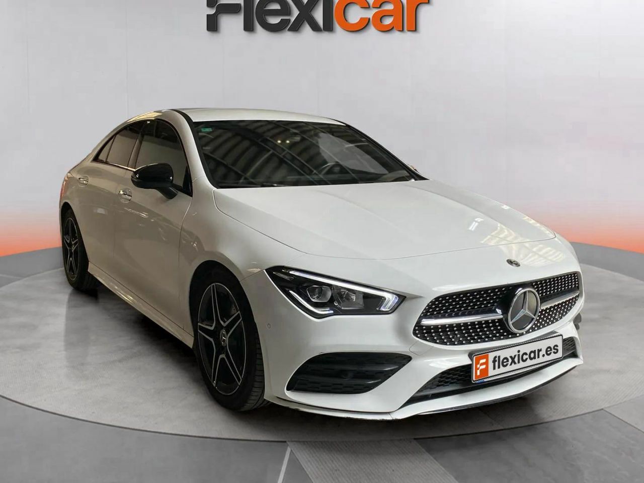Coche 5 plazas  de segunda mano - mercedes cla 2019 /