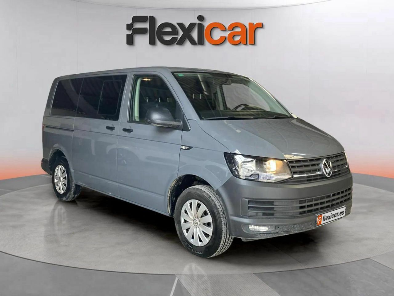 Volkswagen caravelle 2021  de segunda mano - volkswagen caravelle 2019 /