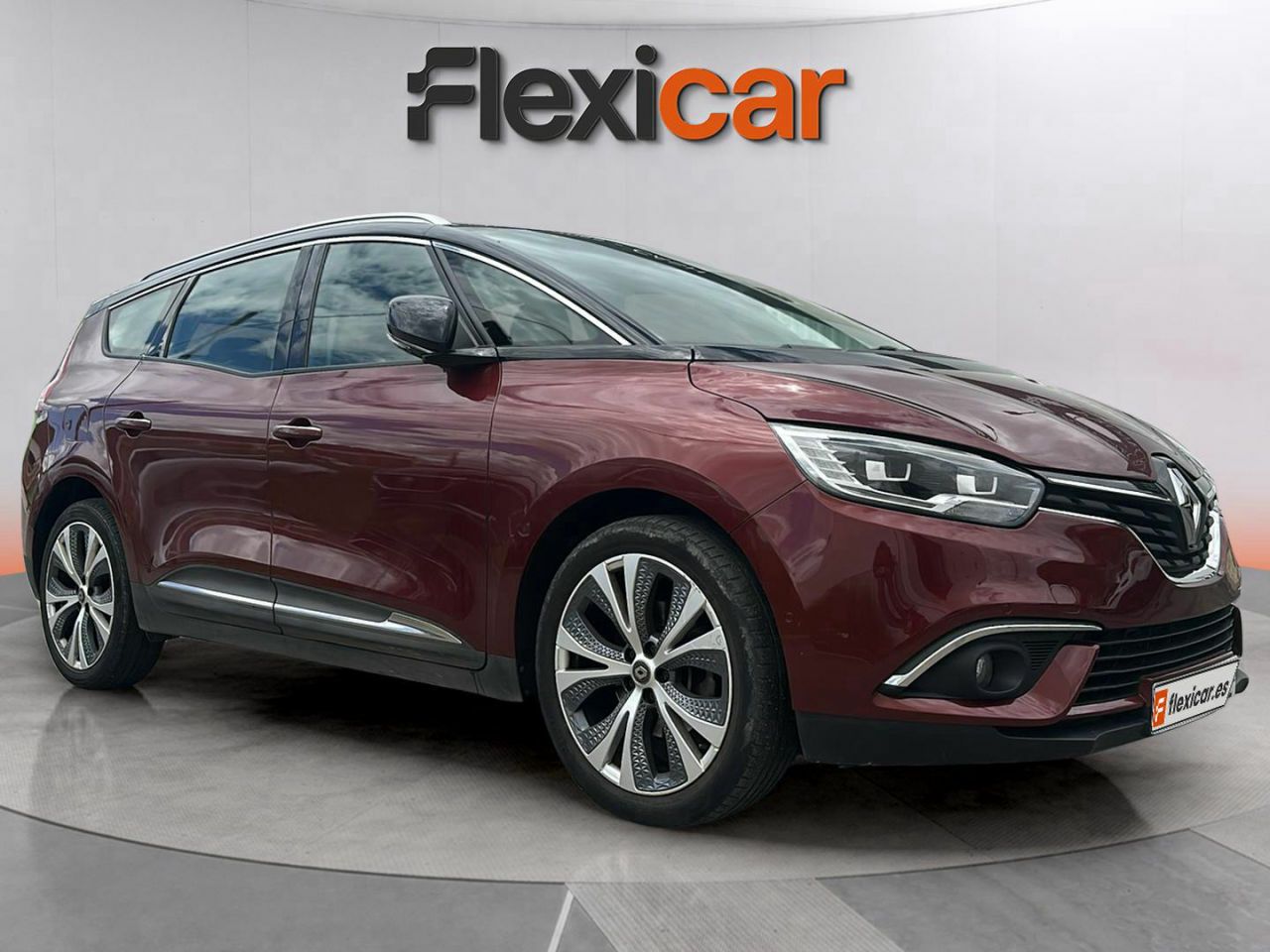 Renault kadjar blanco 5 puertas  de segunda mano - renault grand scénic 2019 /