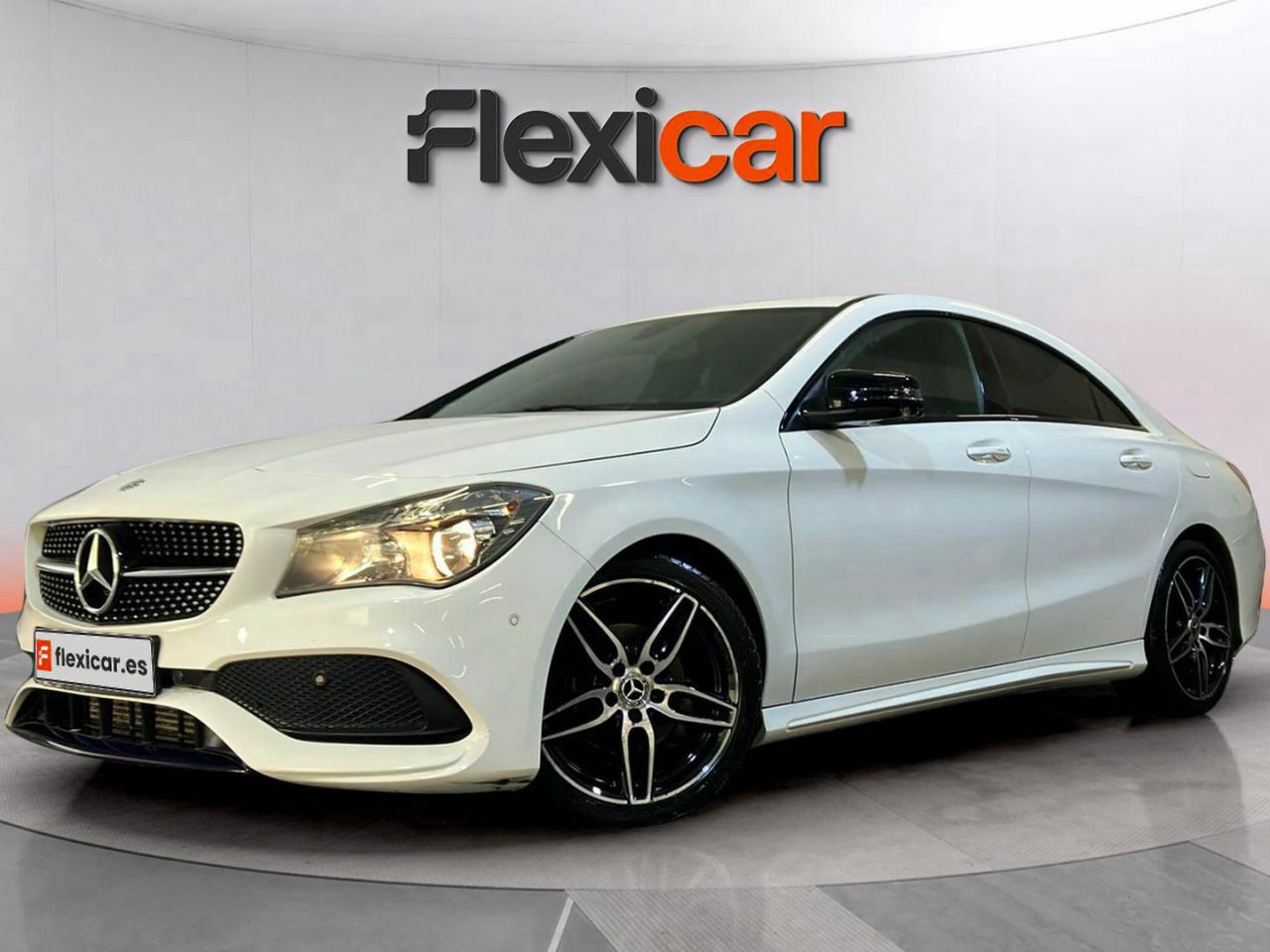 mercedes cla 2017 / foto grande (3)