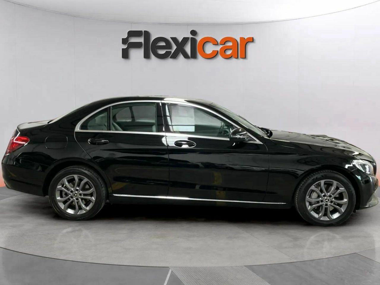 mercedes clase c 2017 / foto grande (3)