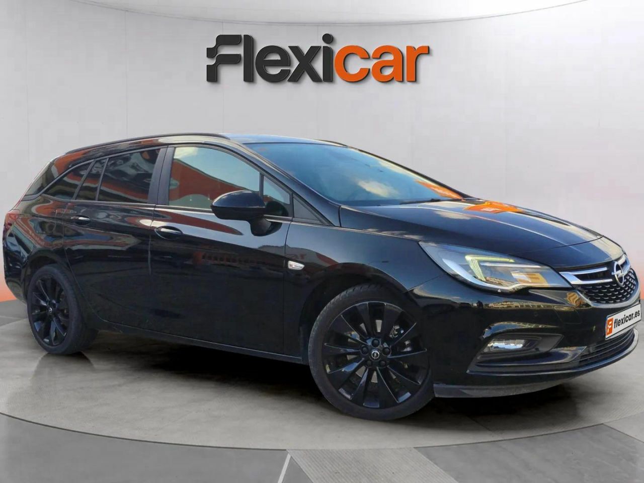 Astra 130cv negro  de segunda mano - opel astra 2017 /