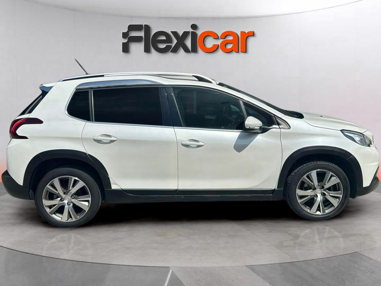 peugeot 2008 2019 / foto grande (3)