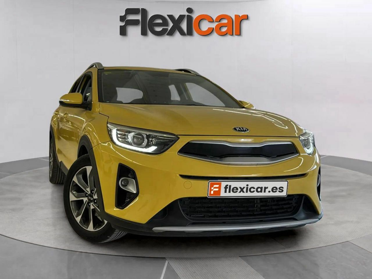 Kia stonic amarillo  de segunda mano - kia stonic 2018 /