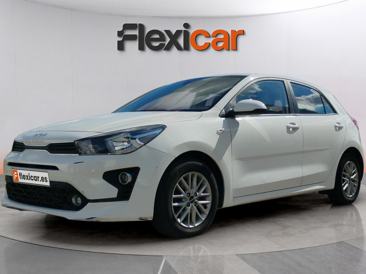 kia rio 2022 / foto grande (3)