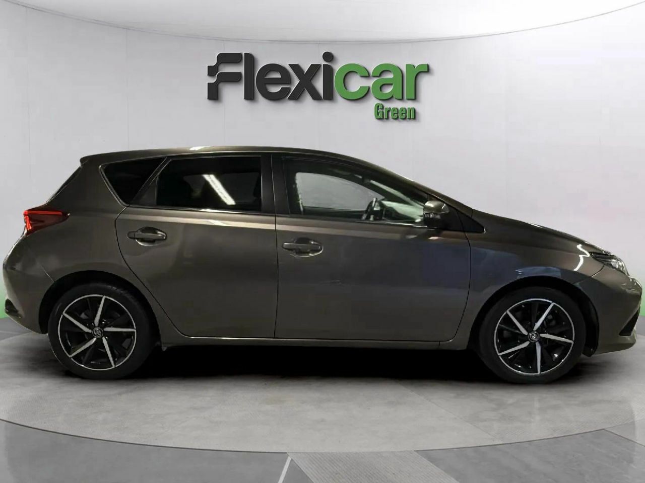 toyota auris 2018 / foto grande (3)