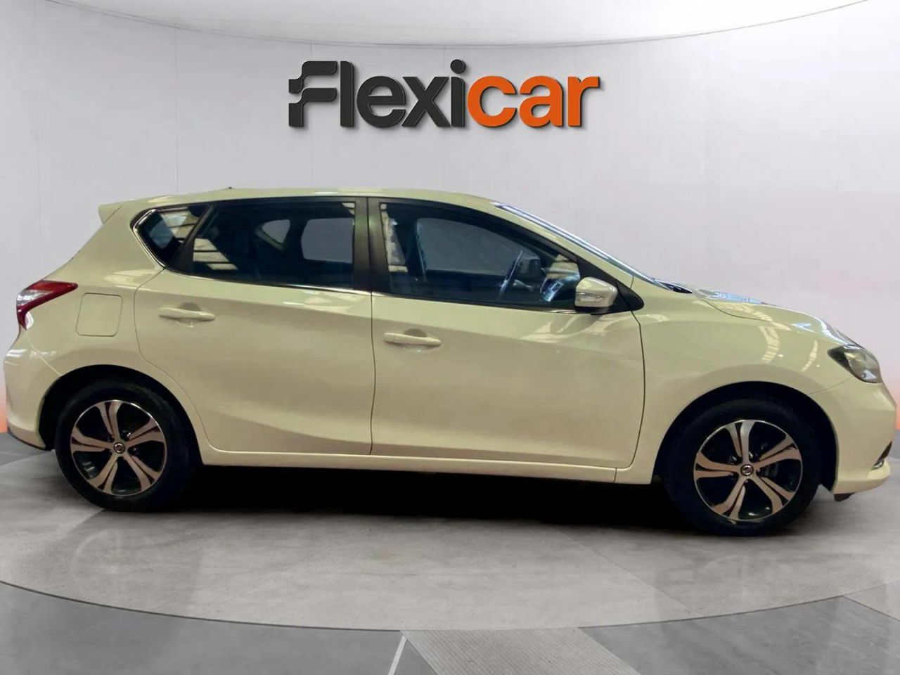 nissan pulsar 2018 / foto grande (3)